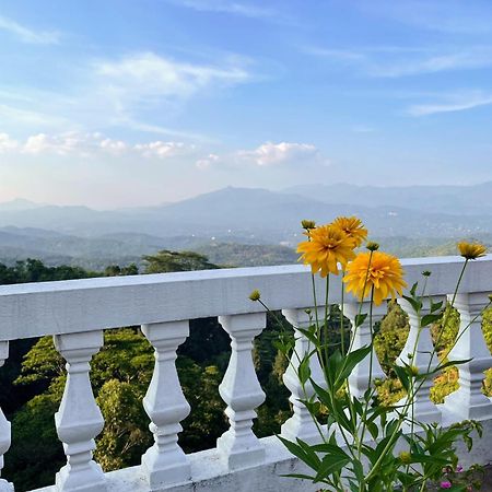 Bellwood Hills Resort & Spa Kandy Exterior foto