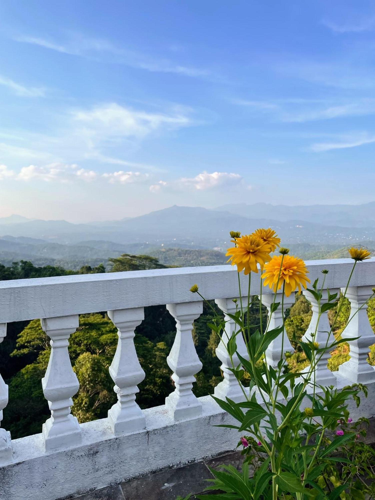 Bellwood Hills Resort & Spa Kandy Exterior foto
